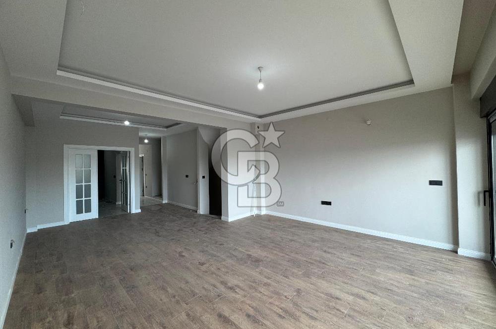 YALOVA KADIKÖY ÖZDEN MAHALLESİ SATILIK LÜKS VE NEZİH VİLLA!. 4+2