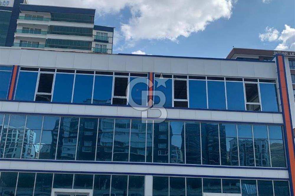 BAĞLICA BULVARI ÜZERİNDE SATILIK DÜKKAN- 250 M² -9 M VİTRİN