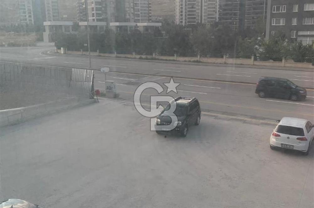 BAĞLICA BULVARI ÜZERİNDE SATILIK DÜKKAN- 250 M² -9 M VİTRİN