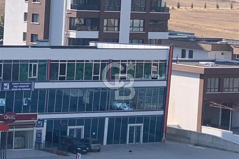BAĞLICA BULVARI ÜZERİNDE SATILIK DÜKKAN- 250 M² -9 M VİTRİN