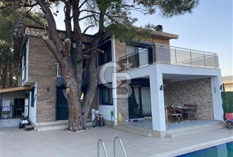 CB Yalı'dan Bornova Çiçekliköy'de Satılık Müstakil Havuzlu Villa