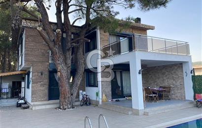 CB Yalı'dan Bornova Çiçekliköy'de Satılık Müstakil Havuzlu Villa
