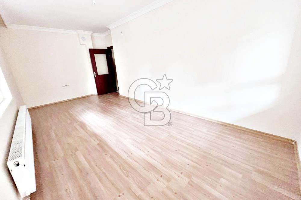 SULTAN FATİH CADDESİ VE ŞEHİTLER CADDESİ YAKINI YÜKSEK GİRİŞ 3+1