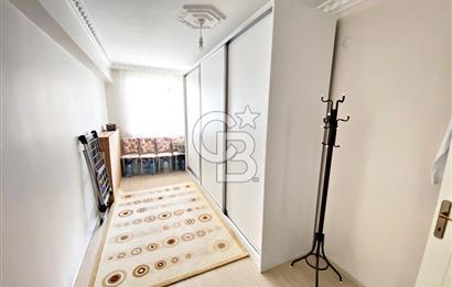 CADDE ÜZERİ ÇİFT ASANSÖRLÜ İSKANLI TERAS BALKONLU ÖN CEPHE 3+1