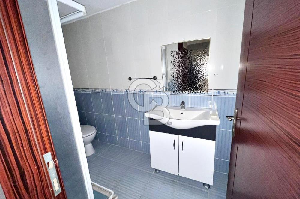SULTAN FATİH CADDESİ VE ŞEHİTLER CADDESİ YAKINI YÜKSEK GİRİŞ 3+1