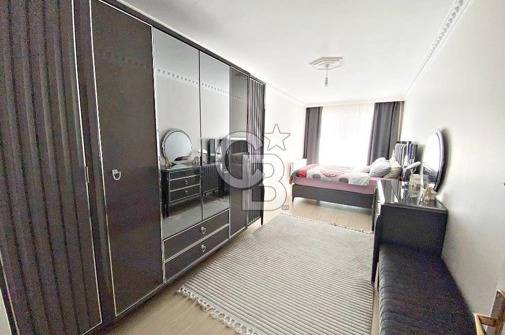 CADDE ÜZERİ ÇİFT ASANSÖRLÜ İSKANLI TERAS BALKONLU ÖN CEPHE 3+1