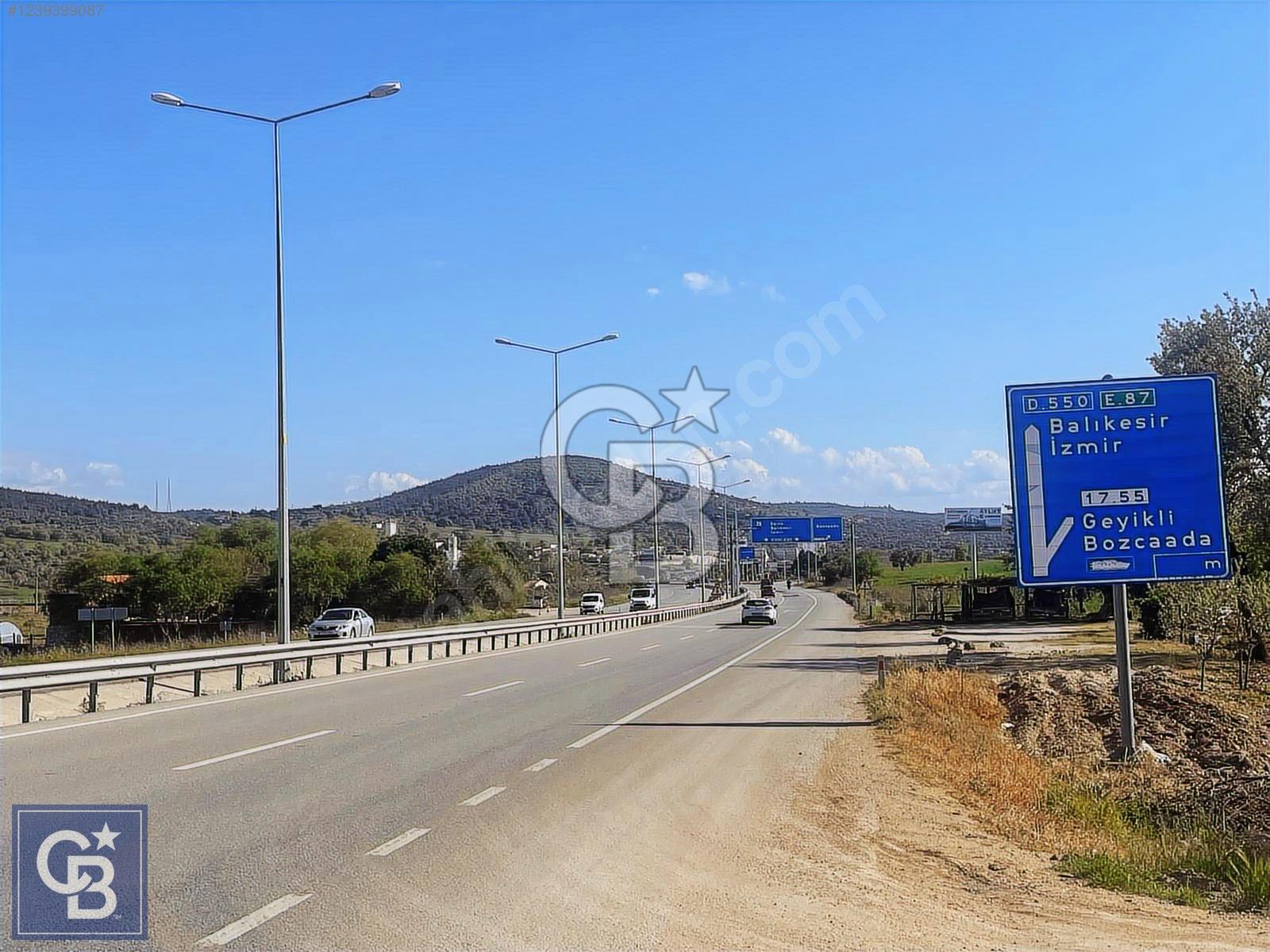 İZMİR YOLUNA CEPHE 15.308m² SATILIK ARAZİ