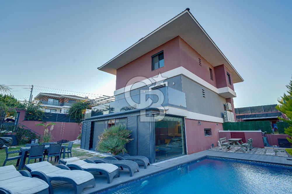 CB YALI'DAN ÇEŞME DALYAN DA 8+2 VİLLA 
