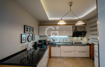 İZMİR FOÇA GÜLTEKİN KONAKLARINDA SATILIK 5+2 VİLLA