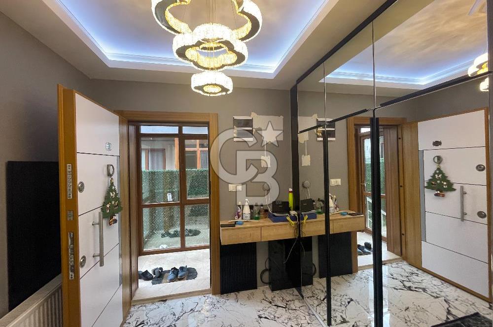 BAŞİSKELE YENİKÖY ROYAL CİTY'DE SATILIK 4+1 LÜKS VİLLA
