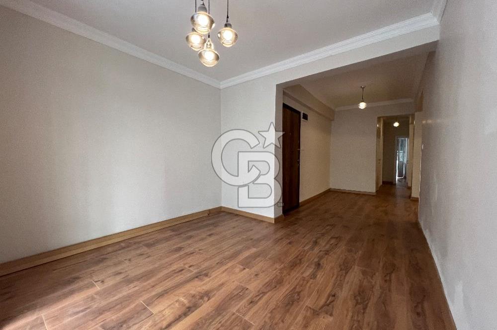 Karşıyaka Aksoy ‘da Satılık Full Tadilatlı 2+1 Geniş Daire
