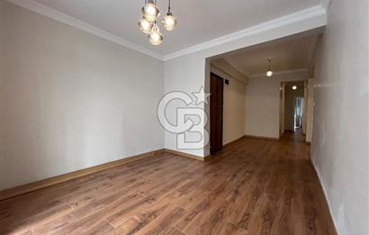 Karşıyaka Aksoy ‘da Satılık Full Tadilatlı 2+1 Geniş Daire