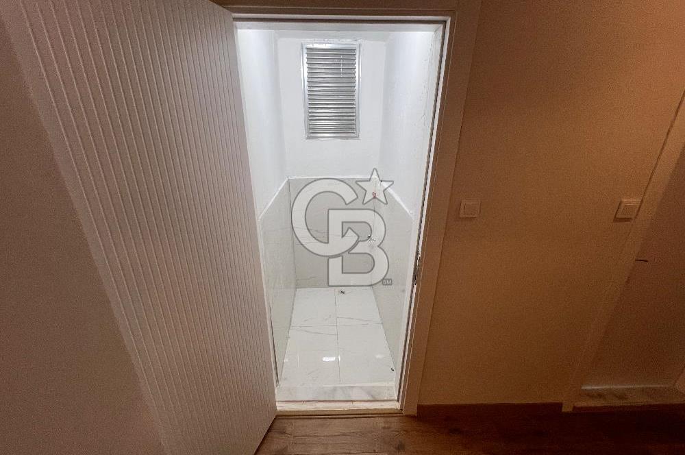 Karşıyaka Aksoy ‘da Satılık Full Tadilatlı 2+1 Geniş Daire