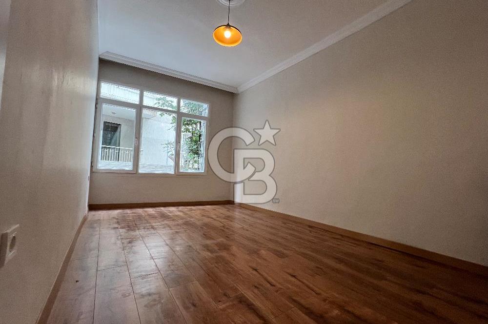 Karşıyaka Aksoy ‘da Satılık Full Tadilatlı 2+1 Geniş Daire