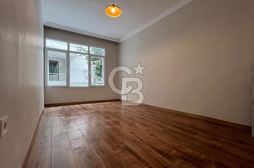 Karşıyaka Aksoy ‘da Satılık Full Tadilatlı 2+1 Geniş Daire