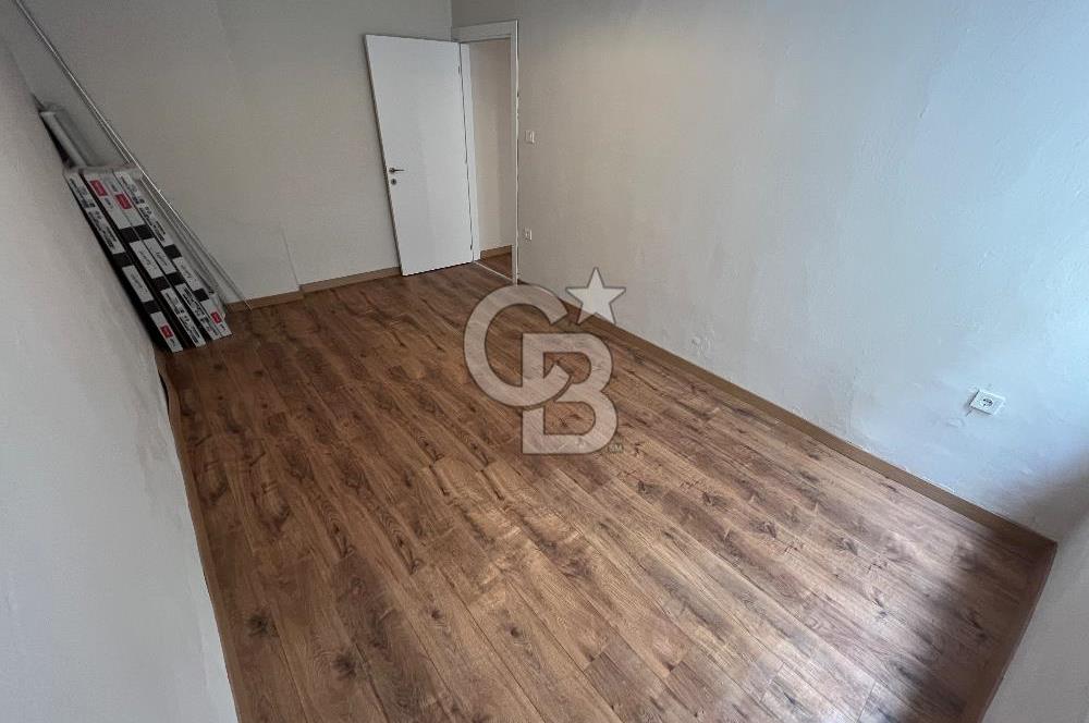 Karşıyaka Aksoy ‘da Satılık Full Tadilatlı 2+1 Geniş Daire