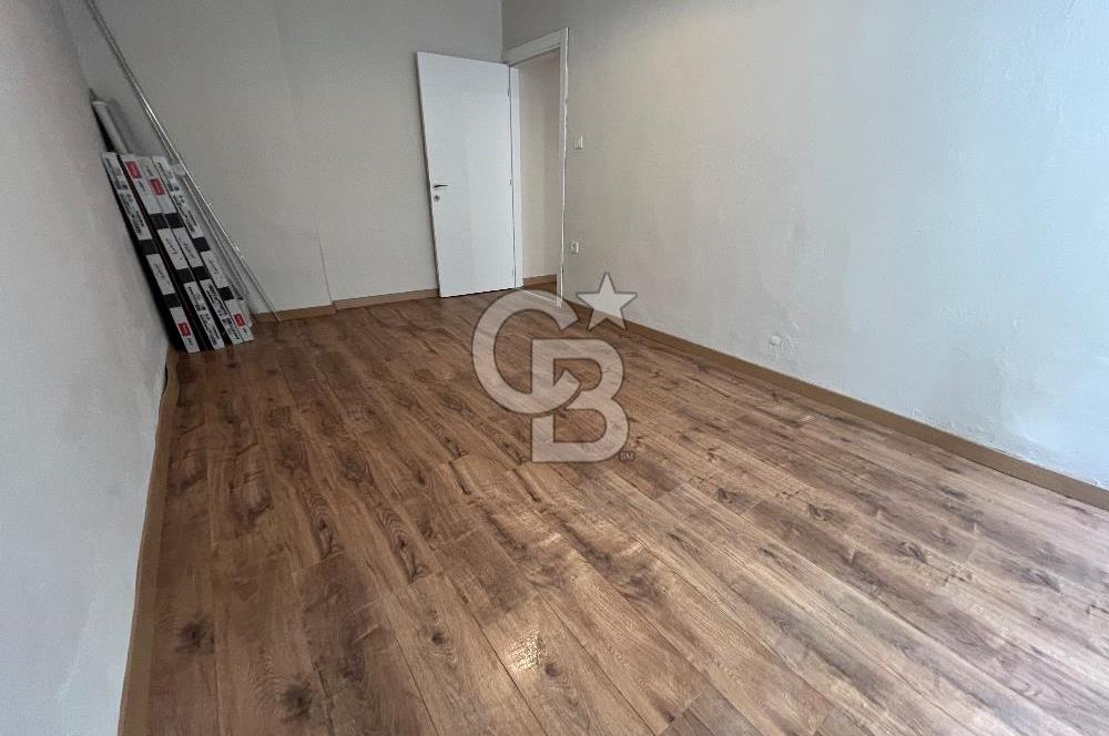 Karşıyaka Aksoy ‘da Satılık Full Tadilatlı 2+1 Geniş Daire