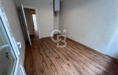 Karşıyaka Aksoy ‘da Satılık Full Tadilatlı 2+1 Geniş Daire