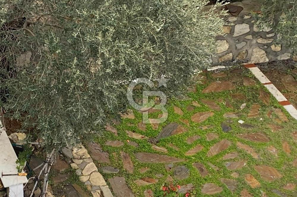 Urla Şirinkent Site içi 5+1 Satılık Villa