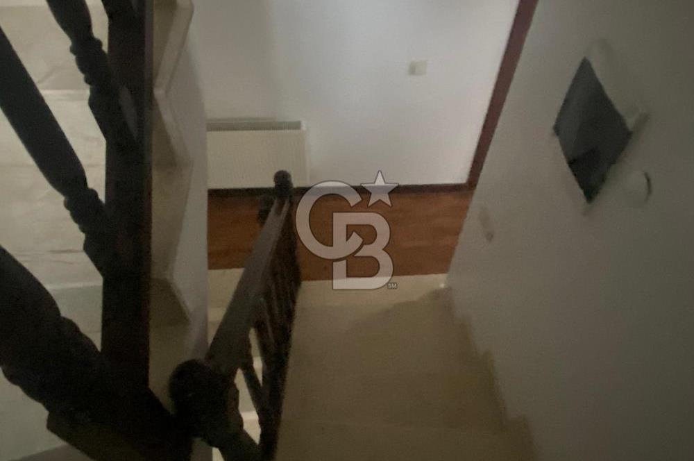 Urla Şirinkent Site içi 5+1 Satılık Villa