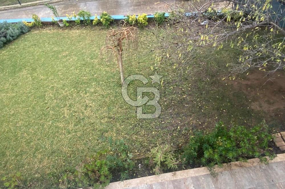 Urla Şirinkent Site içi 5+1 Satılık Villa