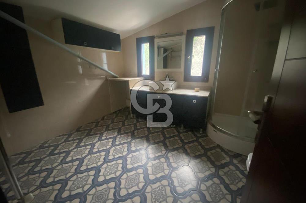 Urla Şirinkent Site içi 5+1 Satılık Villa