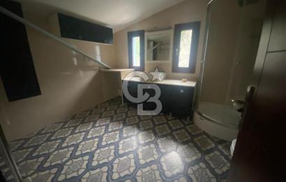 Urla Şirinkent Site içi 5+1 Satılık Villa