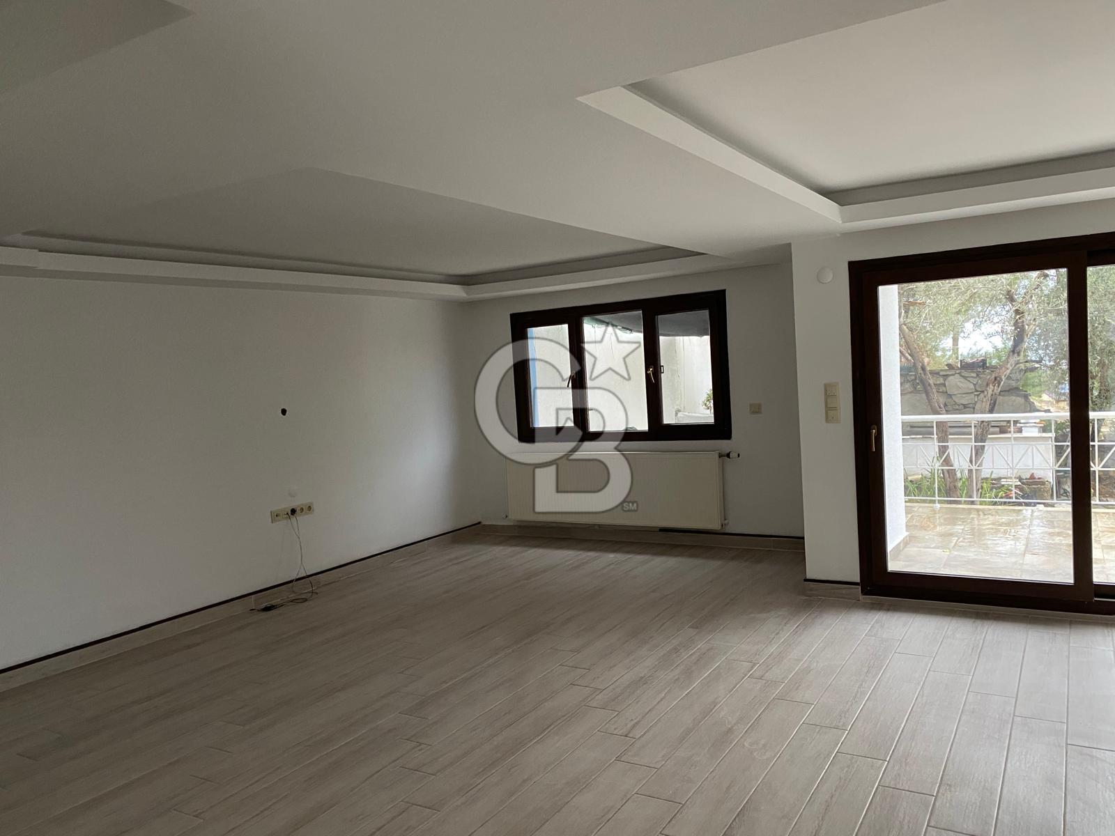 Urla Şirinkent Site içi 5+1 Satılık Villa