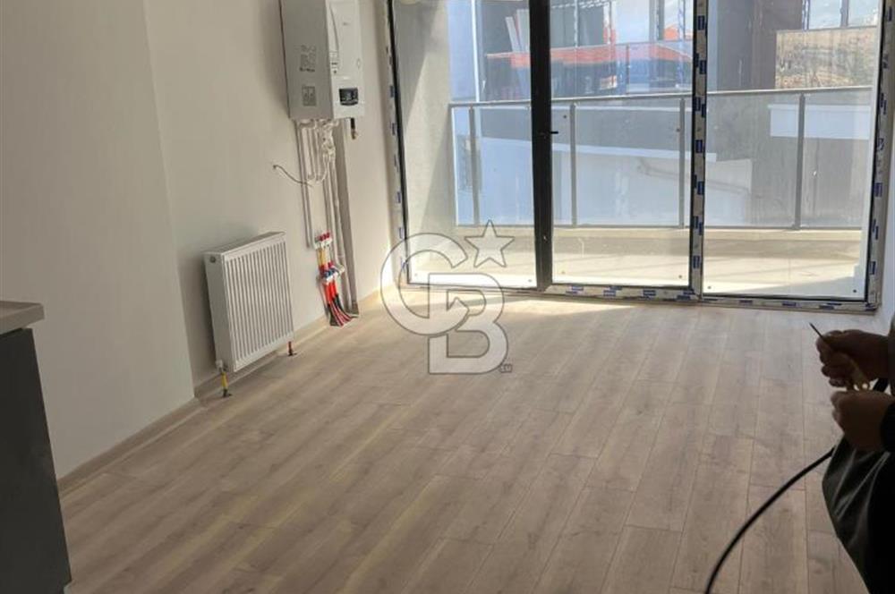 İNCEK TE ARAKAT BALKONLU GENİŞ 1+1 SATLIK DAİRE