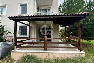 Eski Foça Atatürk Mah. Kiralık 3+1 Bahçe Katı Daire