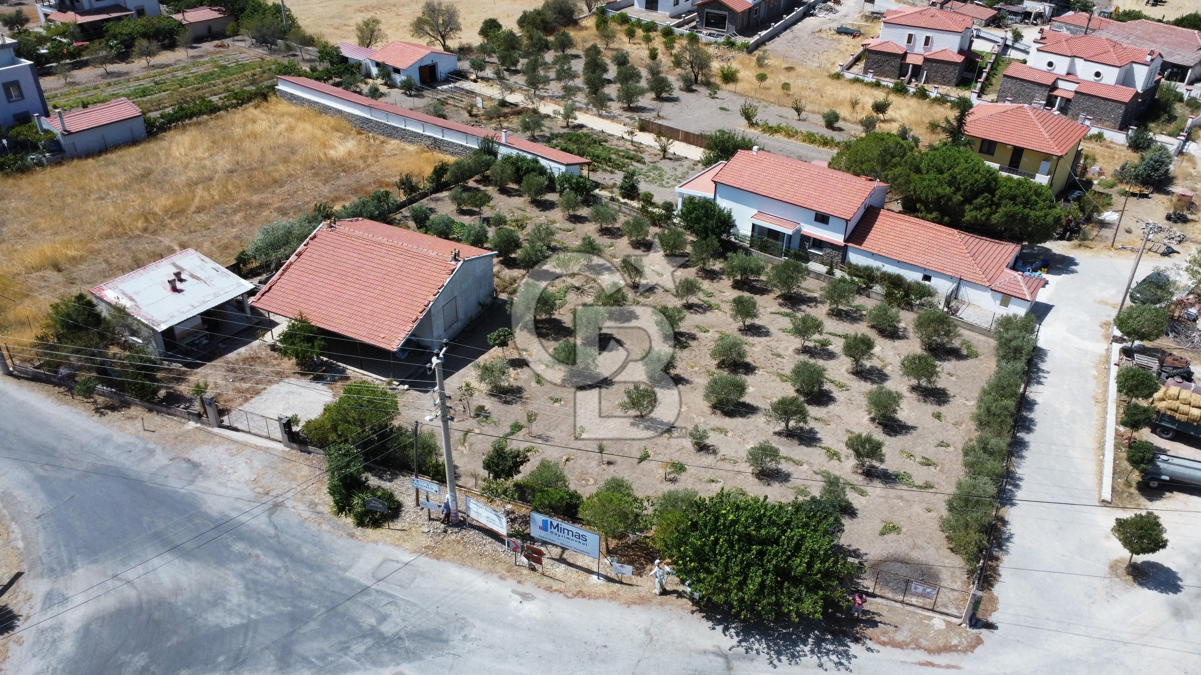 Barbaros Köy Girişinde Köşe Konumlu Arsa