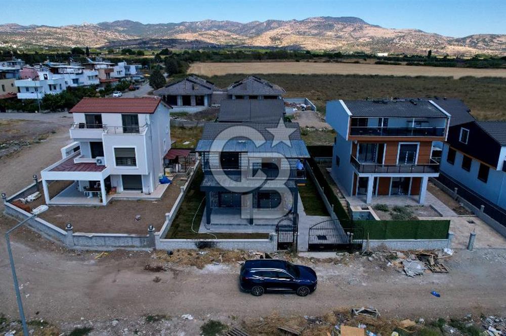 DİKİLİ POLYAKTA SIFIR, BAĞIMSIZ 3+1 VİLLA!