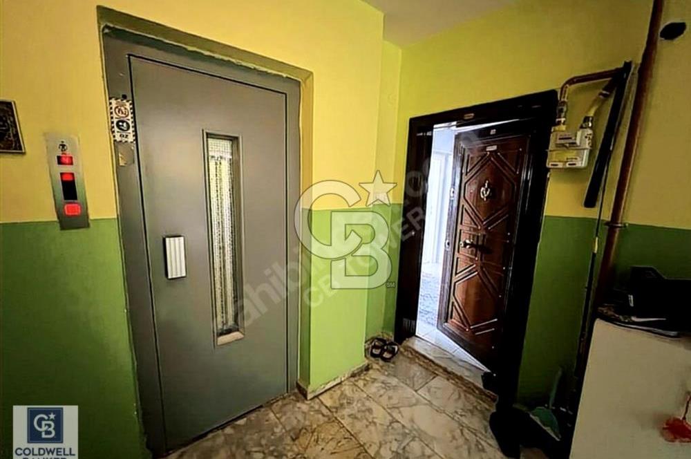 BAŞİSKELE SAHİLDE DENİZ MANZARALI SATILIK 3+1 ARA KAT DAİRE