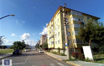 BAŞİSKELE SAHİLDE DENİZ MANZARALI SATILIK 3+1 ARA KAT DAİRE