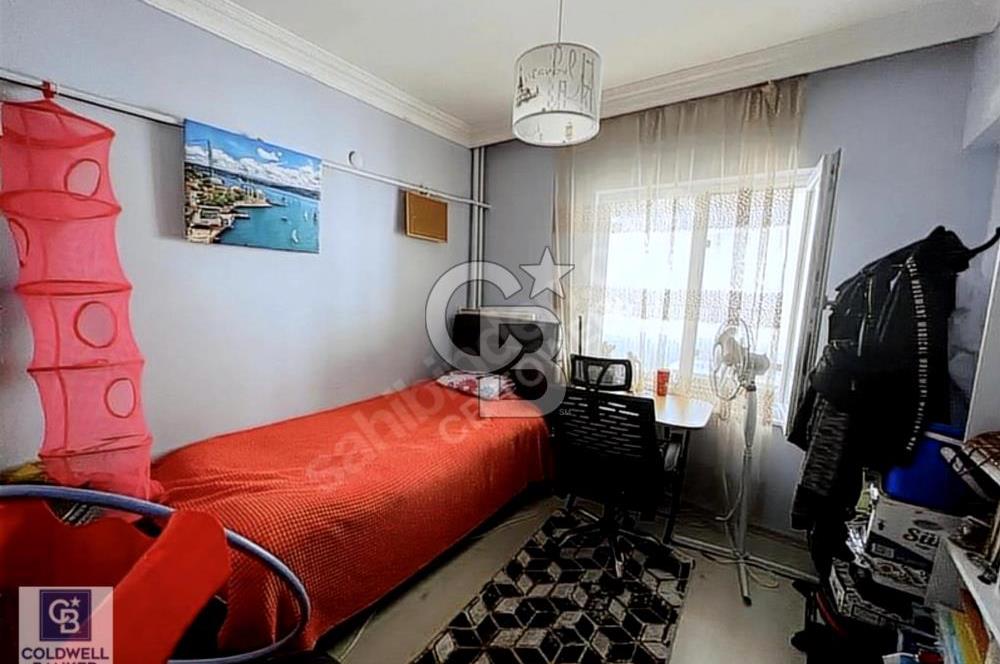 BAŞİSKELE SAHİLDE DENİZ MANZARALI SATILIK 3+1 ARA KAT DAİRE