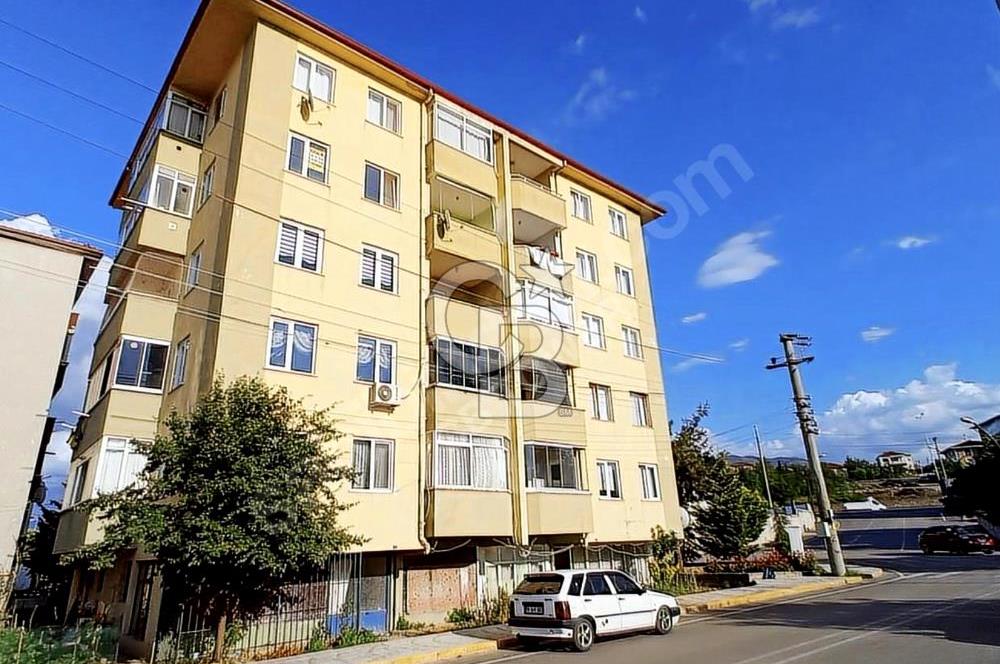 BAŞİSKELE SAHİLDE DENİZ MANZARALI SATILIK 3+1 ARA KAT DAİRE
