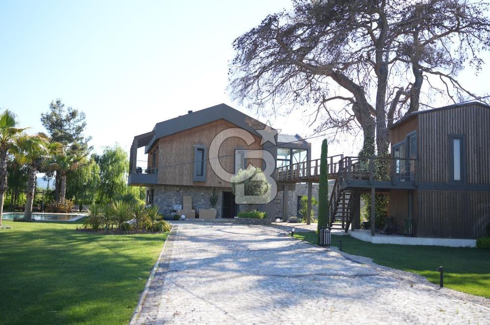 İZMİR Menderes Yeniköy 10 Dönüm Arsa içinde Satılık Villa  Coldwell Batı 06.40