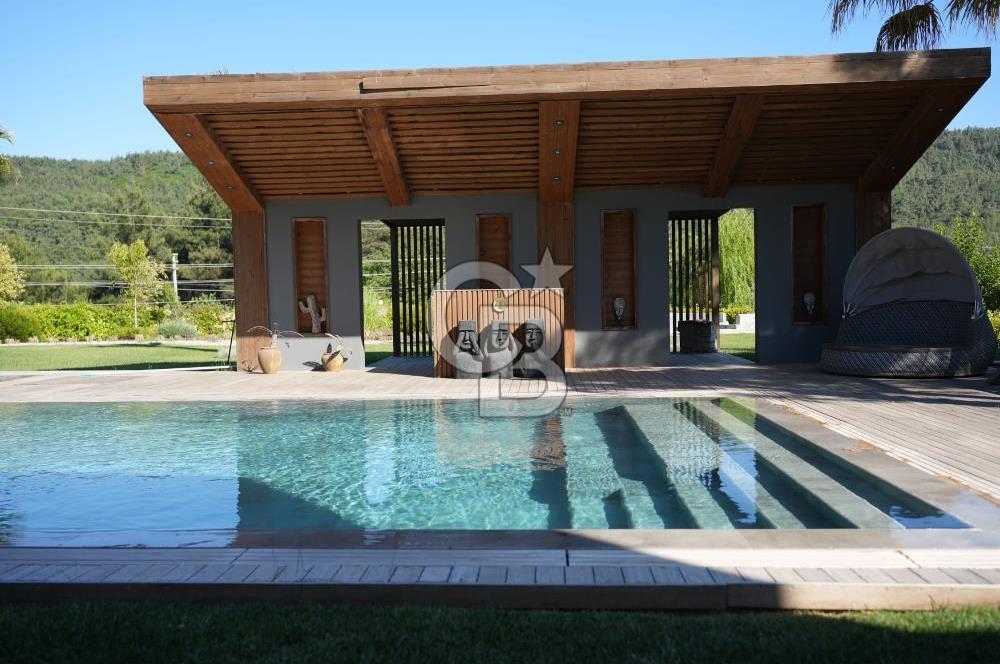 İZMİR Menderes Yeniköy 10 Dönüm Arsa içinde Satılık Villa  Coldwell Batı 06.40