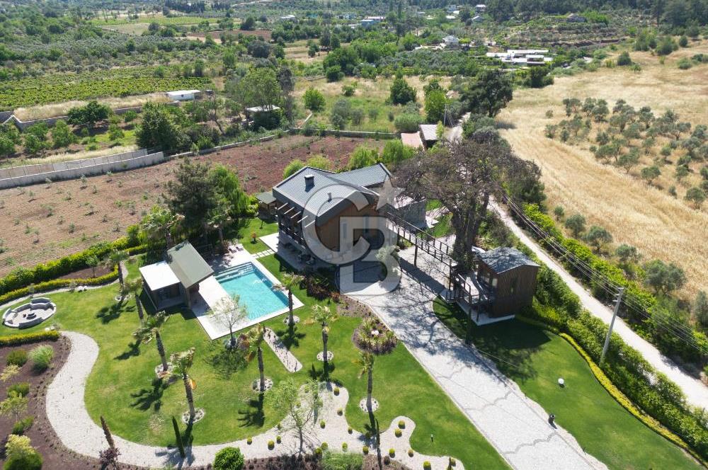 İZMİR Menderes Yeniköy 10 Dönüm Arsa içinde Satılık Villa  Coldwell Batı 06.40