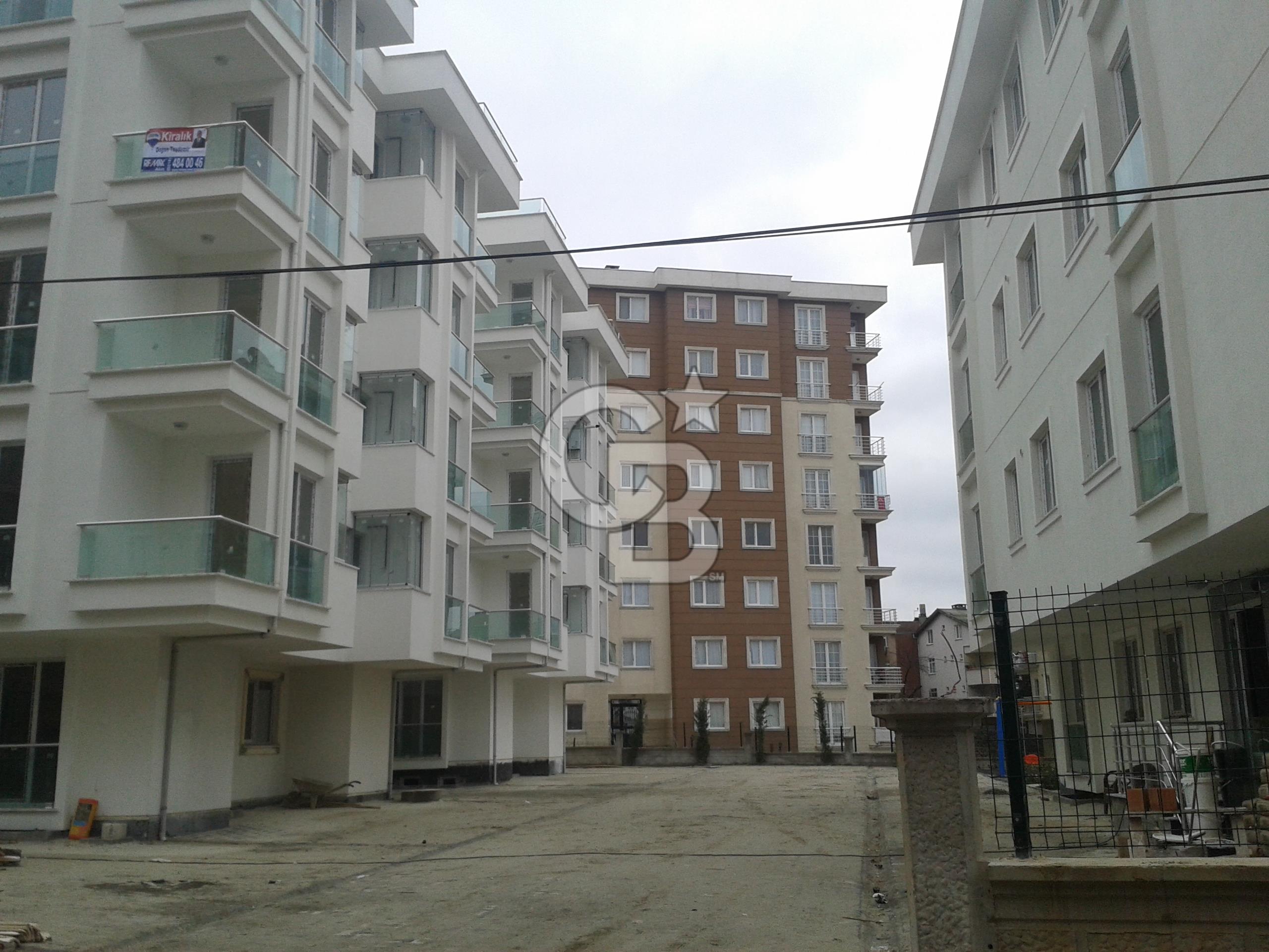SANCAKTEPE YENİDOĞAN GÜLİSTAN CAD. SİTE İÇERİSİNDE 2+1 SATILIk
