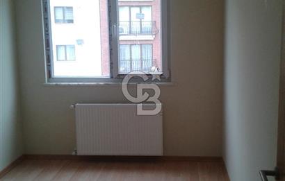 SANCAKTEPE YENİDOĞAN GÜLİSTAN CAD. SİTE İÇERİSİNDE 2+1 SATILIk