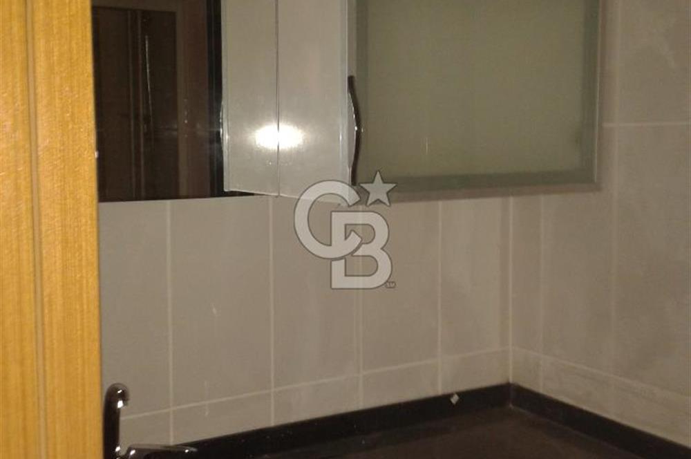 SANCAKTEPE YENİDOĞAN GÜLİSTAN CAD. SİTE İÇERİSİNDE 2+1 SATILIk