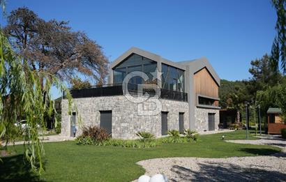 İZMİR Menderes Yeniköy 10 Dönüm Arsa içinde Satılık Villa  Coldwell Batı 06.40