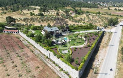 İZMİR Menderes Yeniköy 10 Dönüm Arsa içinde Satılık Villa  Coldwell Batı 06.40