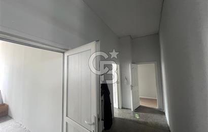 GÜNGÖREN ÜÇYÜZLÜDE 5 KATLI SATILIK FABRİKA BİNASI