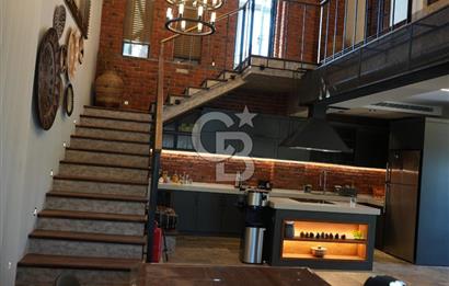 İZMİR Menderes Yeniköy 10 Dönüm Arsa içinde Satılık Villa  Coldwell Batı 06.40