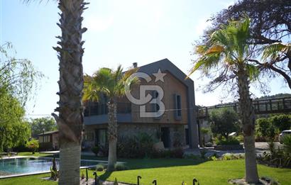 İZMİR Menderes Yeniköy 10 Dönüm Arsa içinde Satılık Villa  Coldwell Batı 06.40