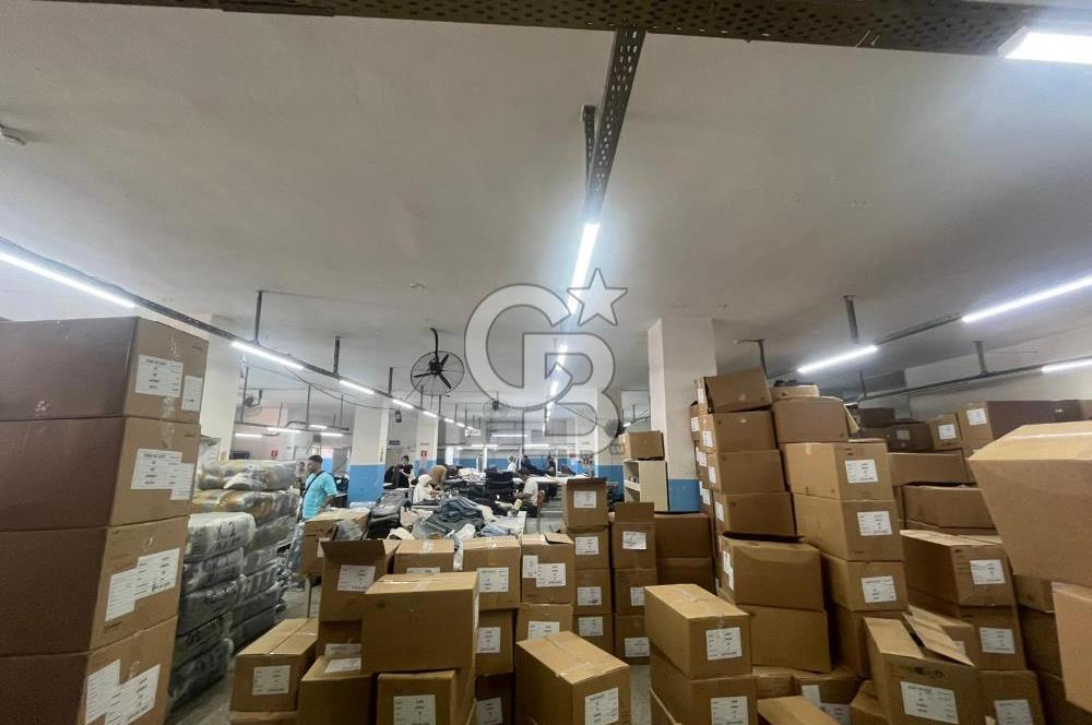GÜNGÖREN ÜÇYÜZLÜDE 5 KATLI SATILIK FABRİKA BİNASI
