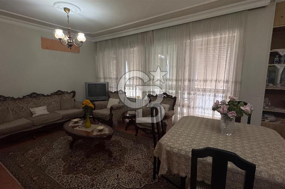 Karşıyaka tuna Mahallesi’nde eşyalı kiralık 2,5 +1 daire