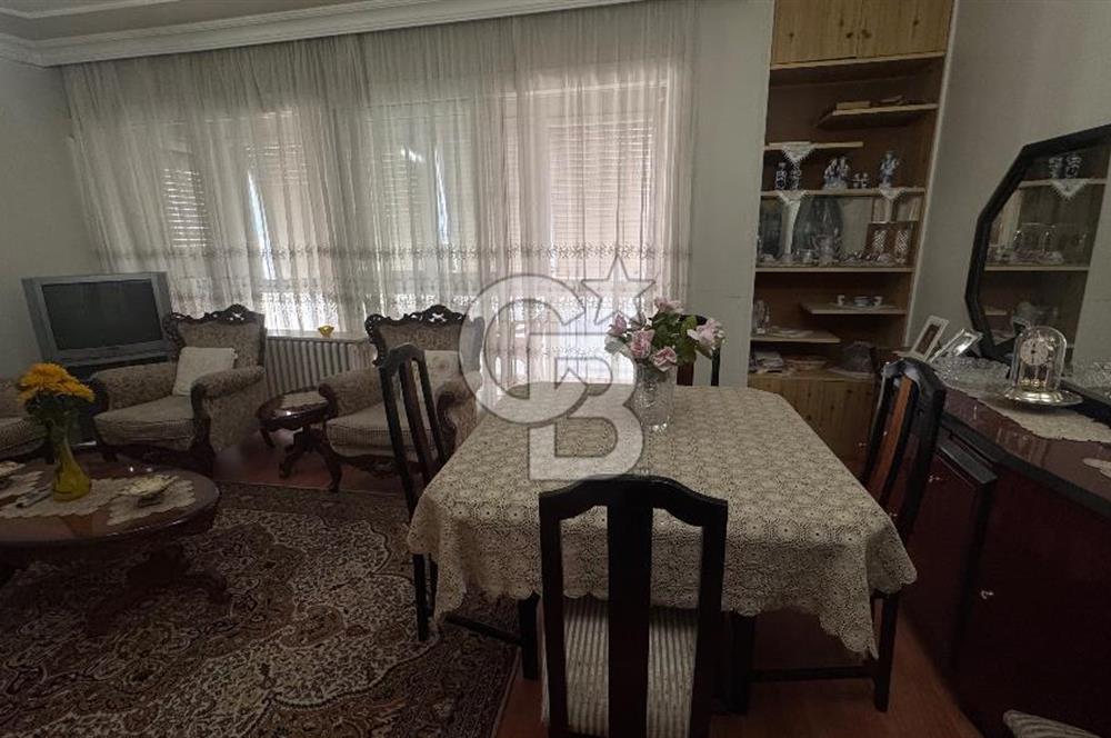 Karşıyaka tuna Mahallesi’nde eşyalı kiralık 2,5 +1 daire